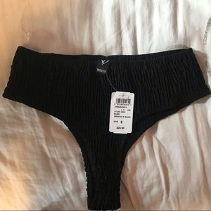 WINDSOR// Smock to the top swim bottoms!